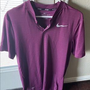 Nike Men's Medium Maroon Polo Golf Shirt